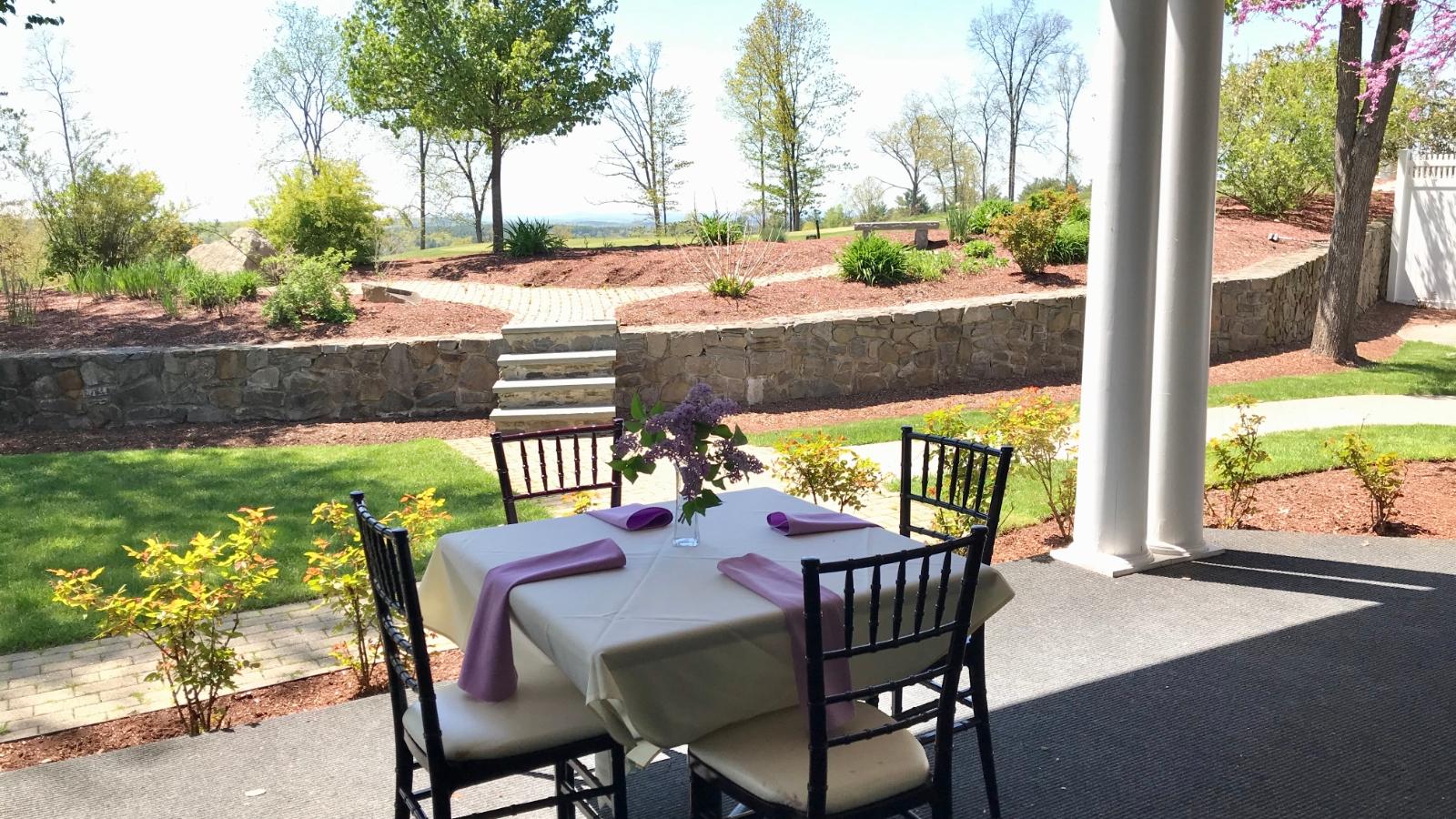 outdoor-dining-service-is-here-sky-meadow-country-club-nashua-nh